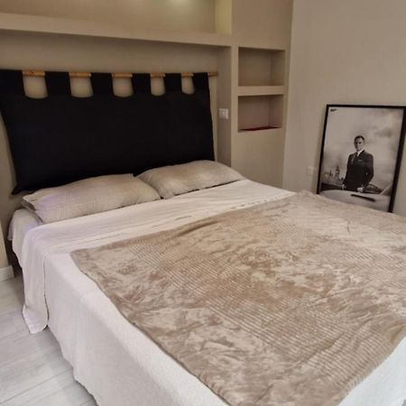 Savelli Apartment Old Town - Near Navona Place โรม ภายนอก รูปภาพ